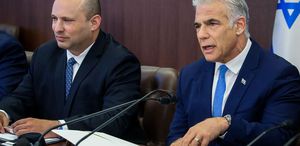 2021’de Netanyahu’yu koltuğundan eden Bennett ve Lapid yeniden seçim koalisyonu kurdu