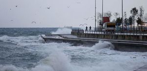 Valilikten İstanbul için şiddetli fırtına uyarısı
