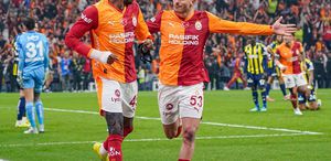 Şampiyonluk ateşini yaktılar Galatasaray, Fenerbahçe’ye gol oldu yağdı