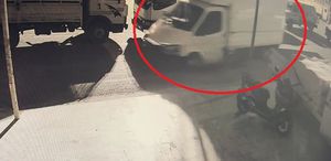 Biber yüklü kamyoneti çaldılar, biberleri satıp parasını harcayamadan yakalandılar