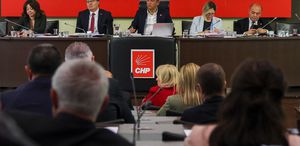 CHP’de ihraç edilenler partiye dönüyor