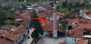 Caminin duvarından çıkan 300 parçalık sır Ankara’da özel ekipler inceliyor