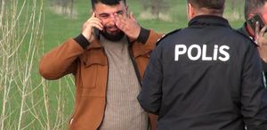 Otomobili alev alan sürücü gözyaşlarını tutamadı