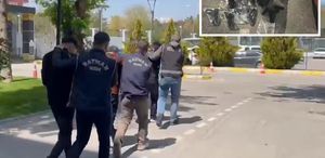 Batman’da iki otomobilde 13 tabanca ele geçirildi