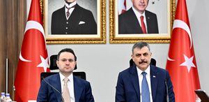 Bakan Gürlek ve Bakan Çiftçi “Dolandırıcılıkla Mücadele Merkezi“ projesini görüştü