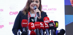 CHP’den olağanüstü toplantı Burcu Köksal’a yakın isim görevden alındı