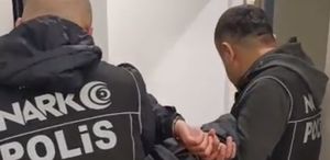 Mersin’de nefes kesen operasyon Kırmızı bültenle aranan uyuşturucu şüphelisi yakalandı