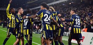 Fenerbahçe’de büyük kriz Tam 8 ismin bileti kesildi