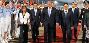 8,5 yıl sonra Çin’e ayak basan Trump, karşılama törenini görünce şaşırdı