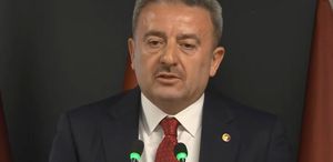 Sesi titredi, ağlamamak için kendini zor tuttu İbrahim Hatipoğlu Galatasaray’daki görevine veda etti