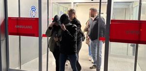 Eskişehir’deki yolsuzluk operasyonunda gözaltına alınan şüpheliler sağlık kontrolünden geçirildi