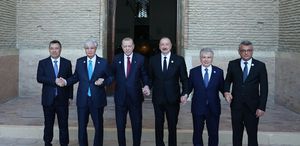 Türk Devletleri Teşkilatı Zirvesi’ne damga vuran poz