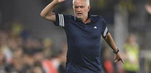 Mourinho üzgün Namağlup tamamladığı ligi kaçıncı bitirdiğine inanamayacaksınız