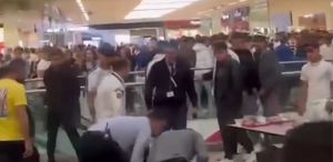Ankara’da AVM’nin yemek katındaki bıçaklı kavga korku dolu anlar yaşattı