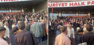 CHP Genel Merkezi’nin önünde “Hain Kemal“ sloganları atılıyor
