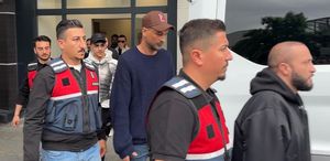 Ünlülere yönelik uyuşturucu soruşturmasında gözaltına alınan isimler Adli Tıp’a sevk edildi