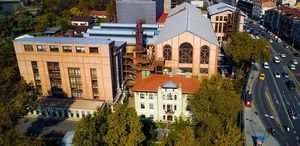 İstanbul Bilgi Üniversitesi, Cumhurbaşkanlığı kararıyla kapatıldı.