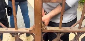 Bilgi Üniversitesi’nin kapısına kilit vuruldu Öğrenciler ayaklandı