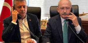 Kılıçdaroğlu, Özgür Özel ile telefonda görüştü: En uygun zamanda kurultaya gidelim