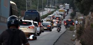 Akın akın geliyorlar Türkiye’nin gözde tatil ilçesine 24 saatte 20 bin araç giriş yaptı
