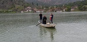 Böylesi görülmedi Yağışlar sonrası köyün kara ile bağlantısı kesildi