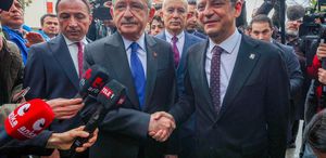 Kılıçdaroğlu ve ekibinden yeni hamle Özgür Özel yönetiminin banka hesaplarına erişi kısıtlandı