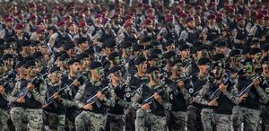 Suudi Arabistan’da Hac öncesi savaş hazırlığı gibi tatbikat