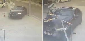 Otomobil iş yerine girdi kaza anı kamerada