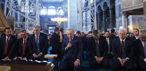 Cumhurbaşkanı Erdoğan, Ayasofya’da Kur’an-ı Kerim okudu