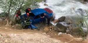 Giresun’da kaza: Dereye düşen araçta karı-koca can verdi