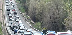 Tatilcilerin dönüş yolculuğu başladı, İstanbul yönünde trafik durma noktasına geldi