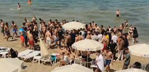 Kuşadası’nda yürekleri ağza getiren olay Çinli turist boğulma tehlikesi geçirdi
