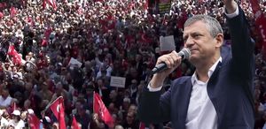 Özgür Özel Güvenpark’ta halka sesleniyor: Bugün iktidar yürüyüşü başlatmanın günüdür