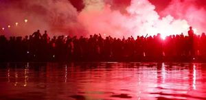 Ortalık yangın yeri PSG taraftarı koca şehri savaş alanına döndürdü