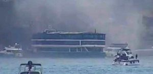 Bebek Sahili’nde teknede çıkan yangın söndürüldü
