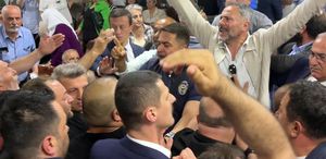 Akçakoca Belediyesi AK Parti’ye geçti, seçim sonrası kavga çıktı