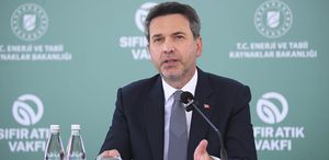 Bakan Bayraktar, Sıfır Atık Festivali’nde elektriğin yenilenebilir kaynaklardan sağlanacağını bildirdi