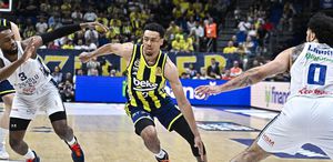 Fenerbahçe Beko yine 18 sayı geriden gelip kazandı