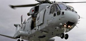 İngiliz Kraliyet Donanması’na ait helikopter düştü