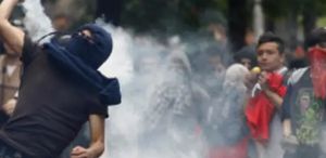 Şili’de öğrenci protestoları: 25 yaralı