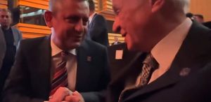 Özgür Özel ile Devlet Bahçeli’den samimi sohbet