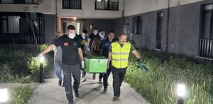 Düzce’de apartmanda ceset bulundu