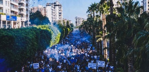 Ligi eksi 57 puanla tamamlamışlardı Adana Demirspor taraftarı sokaklara indi