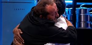MasterChef’te büyük sürpriz Mehmet Şef boynuna sarıldı