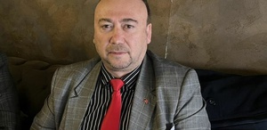 Özkan Yalım’ın ifadesi sonrası rüşvet soruşturmasında gözaltına alınan 2 kişi tutuklandı