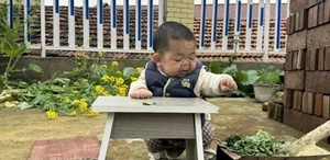 Çinli Wang’ın hikâyesi milyonları ağlattı: 25 yaşında ama bebek boyutlarında