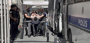 Elebaşı İtalya’da olan çeteye büyük darbe: Yakalanan 37 zanlıya tutuklama talebi