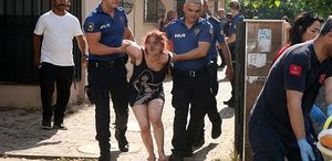 Antalya’da Kadın Kendini Eve Kilitleyip Ateşe Verdi