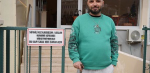 Dükkan girişine kadınlar için astığı yazı, kentte gündem oldu
