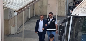 Silivri Belediyesi’ne ’yolsuzluk’ soruşturması şüpheliler sağlık kontrolünden geçirildi